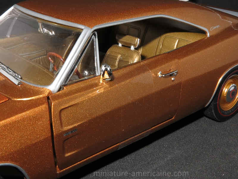 Voiture Américaine Collection Dodge Charger 1969 R/T Orange Echelle 1/18