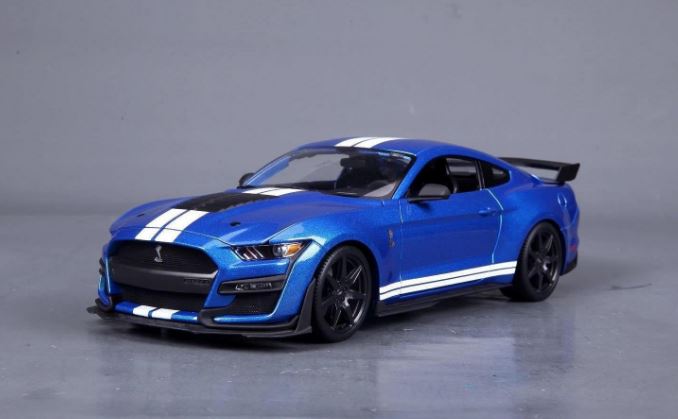Shelby Mustang GT500 Bleu 2DR Bel exemple /& Détail Diecast modèle échelle 1:18 Nouveau