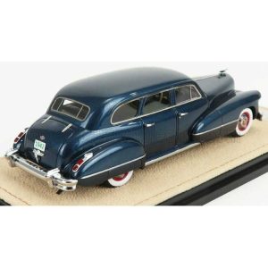 Cadillac miniature 1/43