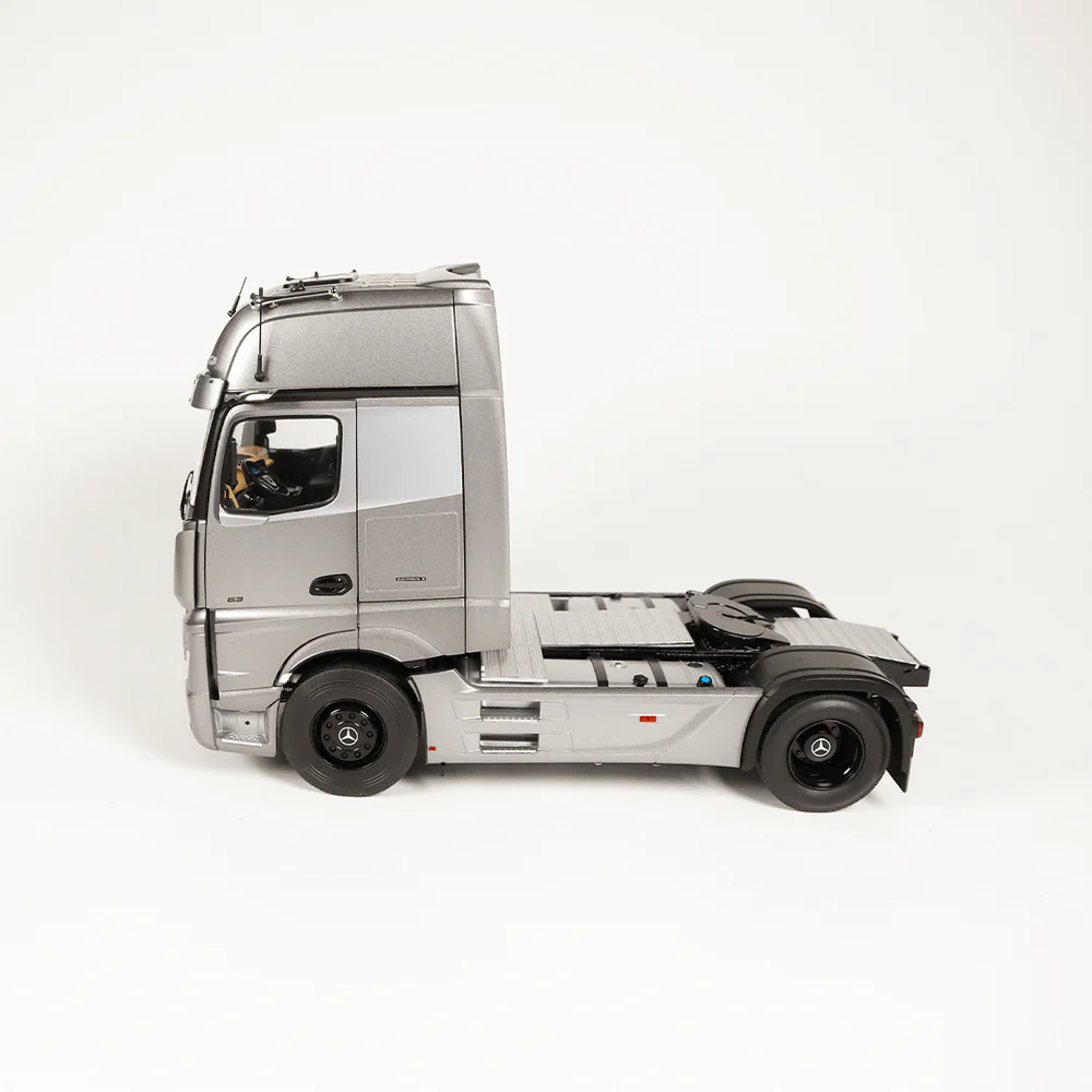 Mercedes-Benz Actros Edition 3 - 1077/55 - NZG 1/18